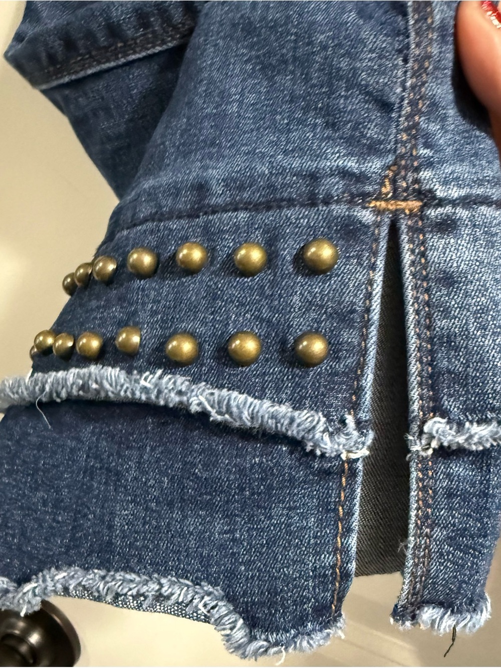 Democracy Women’s Double Layer Fray Hem Stud Jeans 2P - Picture 5 of 9